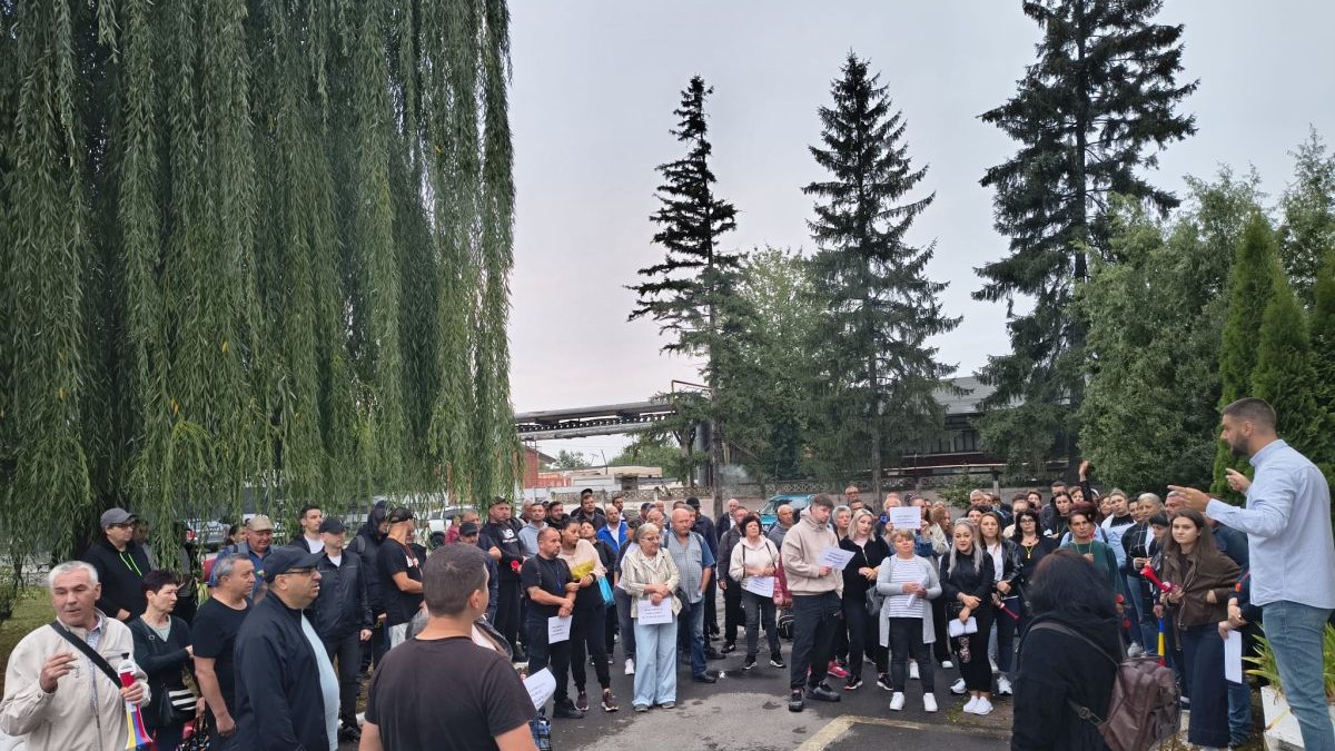 Grevă spontană la Carfil Brașov, din cauza neplății salariilor