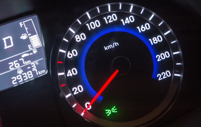 Un german riscă închisoarea, după ce poliția l-a văzut în clipuri postate pe TikTok gonind prin Elveția cu 200 km/h