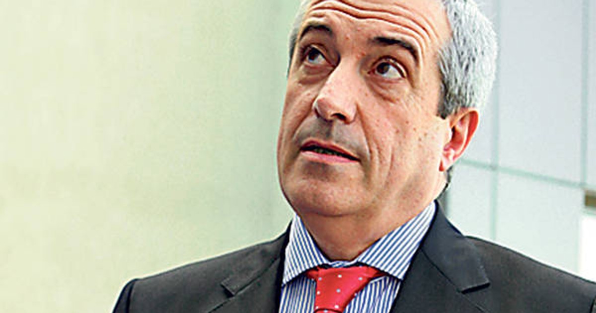 Ce le transmite Tăriceanu funcționarilor de la stat cu salarii scăzute