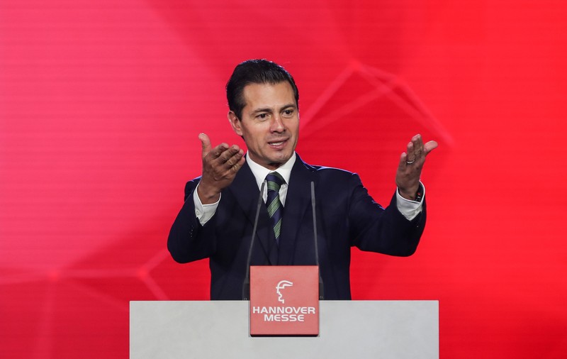 Iubita fostului președinte mexican Enrique Nieto nu mai ascunde relația. Ce imagini a publicat