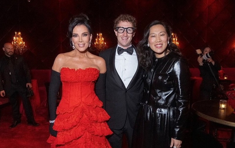 Poliția a fost chemată la petrecerea de 70 de ani a lui Kris Jenner. Imagini cu vedetele, printre care și o româncă, la conacul lui Jeff Bezos
