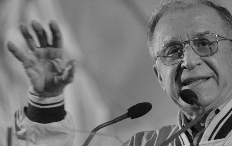 Unde va fi înmormântat Ion Iliescu. Fostul președinte va fi depus miercuri la Sala Unirii de la Cotroceni