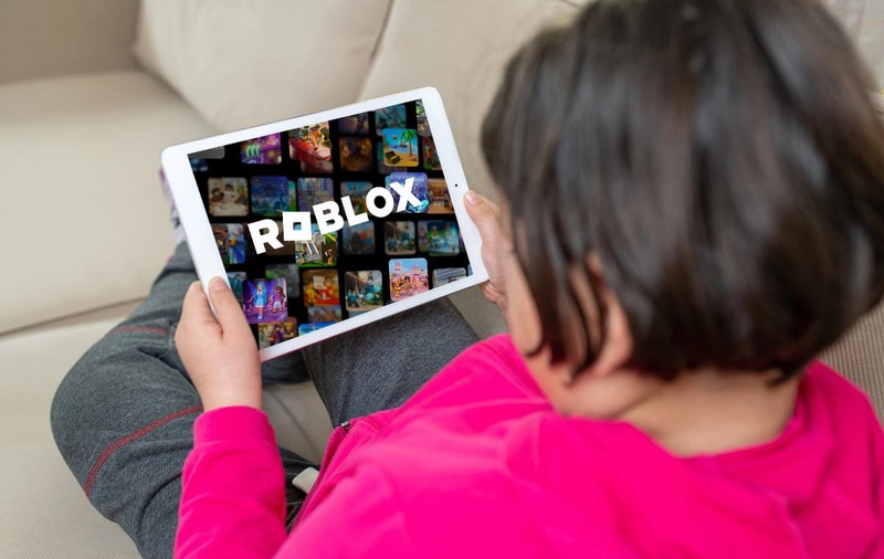 Schimbare majoră la Roblox: Se lansează „Roblox Kids” și „Roblox Select”, dar părinții sunt nemulțumiți