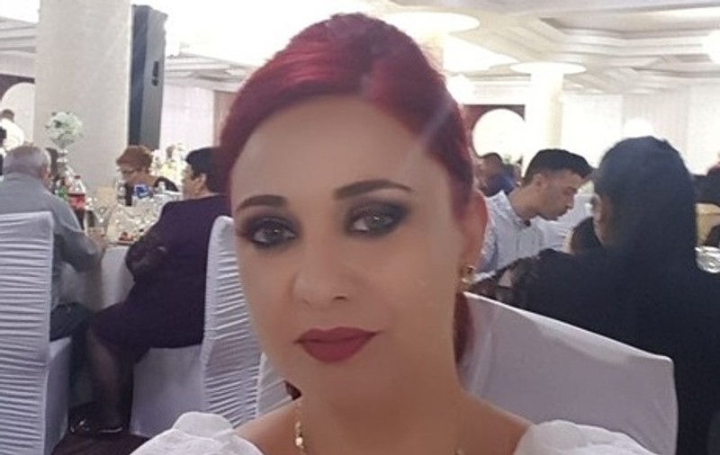 Drama Monicăi Pîrvulescu, artista care zace într-un spital din Grecia cu coloana fracturată. Apelul disperat al soțului