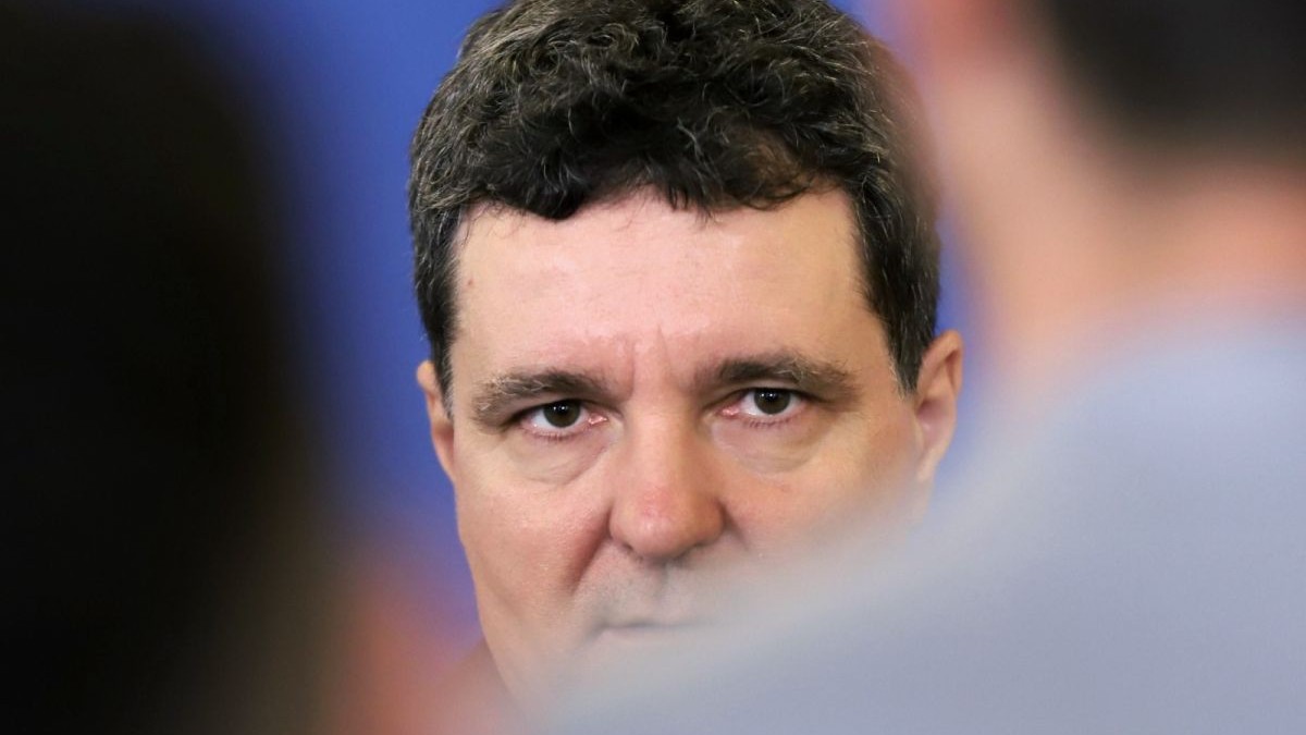 Fața lui Nicușor Dan, ușor neclară în partea dreaptă, jos, 26 august 2025