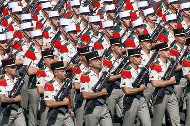 Paradă a trupelor Legiunii Franceze