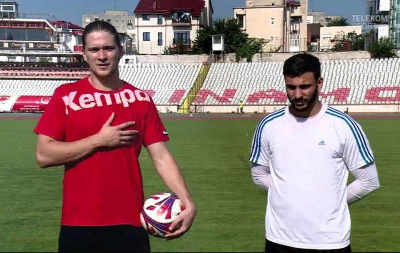 Finala Cupei Mondiale 2018. ”Scandal” la Dinamo. Un croat și un francez au cântat fiecare imnul țării lui și și-au încurajat favoriții | VIDEO