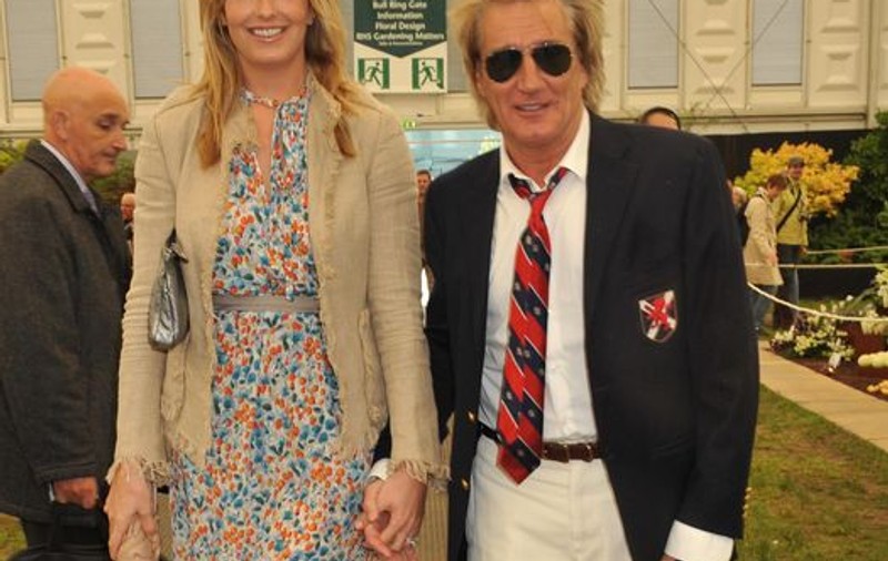 Rod Stewart, dat în judecată pentru că nu a plătit costumul de la nuntă