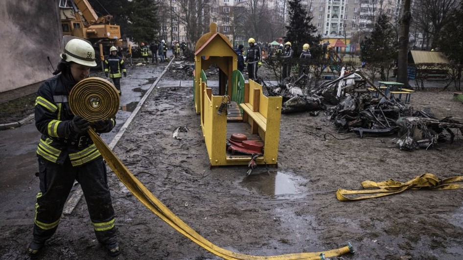 O dronă rusească a lovit complexul educațional Umka Grand din regiunea Kiev. Foto: Getty Images