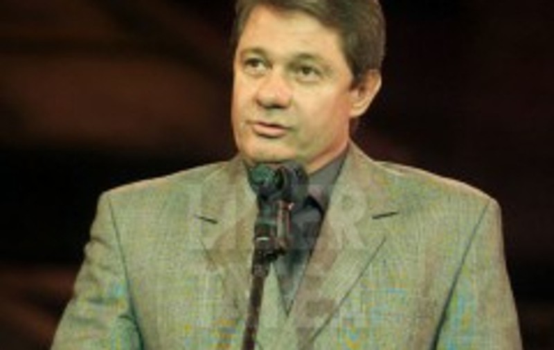 Emil Hossu: ”Peste o lună revin pe scenă”