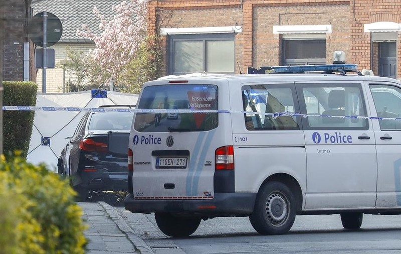 Explicația unui român prins în flagrant când sparge o dubă, în Belgia: „Nu furam. Voiam doar să dorm acolo”