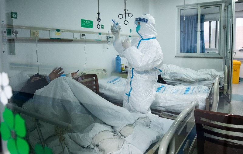 Marea Britanie confirmă primele două cazuri de coronavirus. Pacienții fac parte din aceeași familie