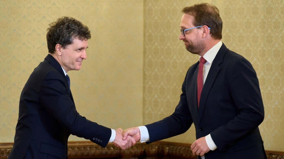 Nicușor Dan, după decizia CCR care îl poate lăsa pe Dominic Fritz fără mandatul de primar în Timișoara: „S-a întâmplat sǎ îmi mențin opinia și dupǎ alte motivări ale Curții”
