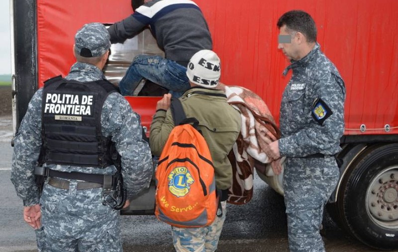 Peste 30 de migranți egipteni au fost executați de traficanți în Libia!