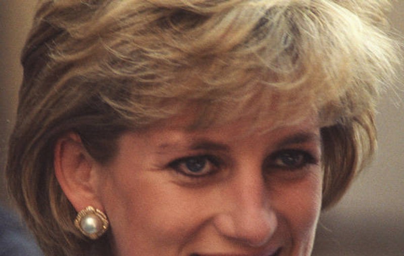 TEORIE BOMBĂ despre moartea Prințesei Diana! Se cere DEZHUMAREA cadavrului
