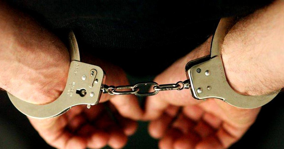 Un bărbat de 55 de ani din Iași a fost reținut pentru că a violat-o și a bătut-o pe fiica sa în mod repetat! Tânăra are probleme psihice