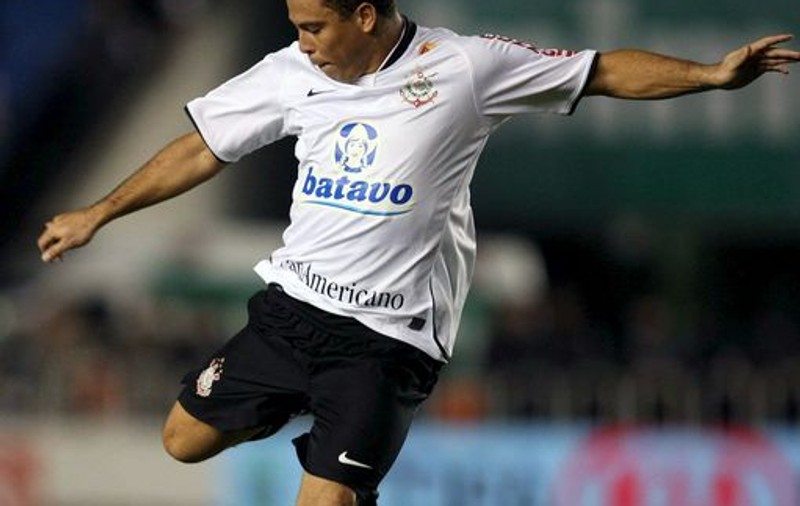 Brazilianul Ronaldo şi-a făcut liposcucţie