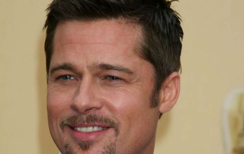 O frumoasă sudaneză, însărcinată cu copilul lui Brad Pitt?
