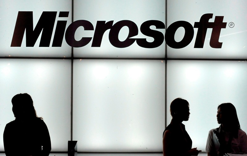 Elcen a dat peste 600.000 de lei pe licenţe Microsoft care nu au fost folosite niciodată. Nici măcar nu erau compatibile cu calculatoarele companiei