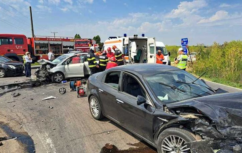 Accident grav pe Centura Ploiești. O persoană a murit, iar alta a rămas încarcerată