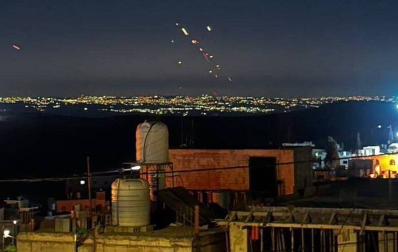 Rachete iraniene interceptate deasupra Iordaniei, în noaptea de 8 spre 9 septembrie 2026. Imagine surprinsă din sudul Siriei. 