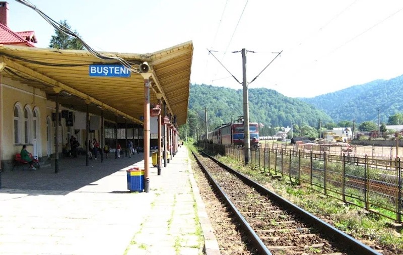 O femeie a fost lovită de tren la Bușteni