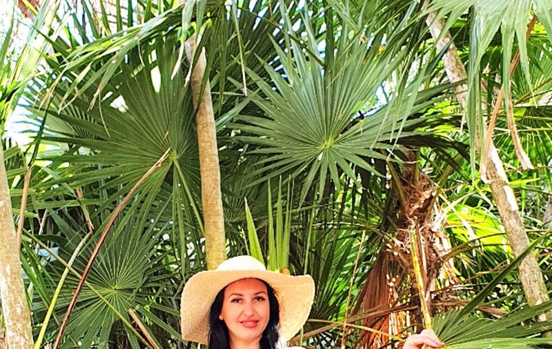 Mirela, de la Insula Iubirii, în cel mai minuscul costum de baie