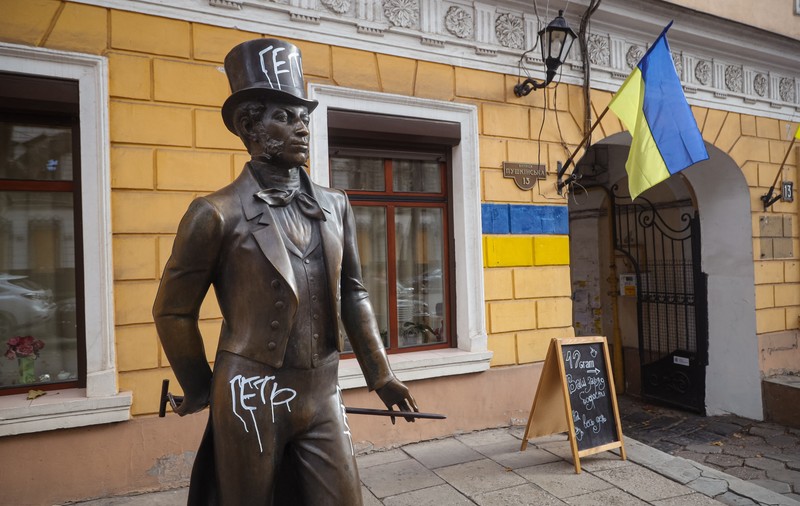 The Guardian: monumentele dedicate lui Pușkin, poetul național al Rusiei, sunt amenințate în Ucraina