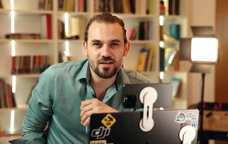 Curs AI Online pentru Business şi Marketing — Învață agenți AI şi automatizări, fără programare