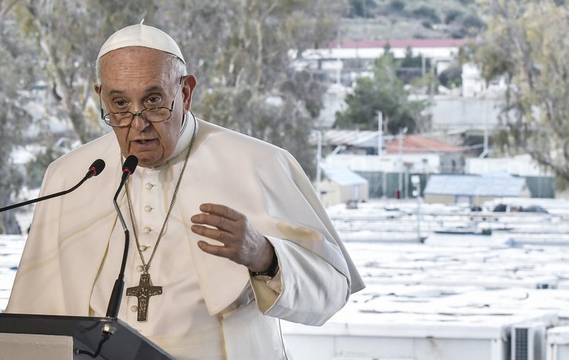 Papa Francisc critică felul în care sunt trataţi migranţii în Europa: Cauzele ar trebui atacate, nu oamenii săraci