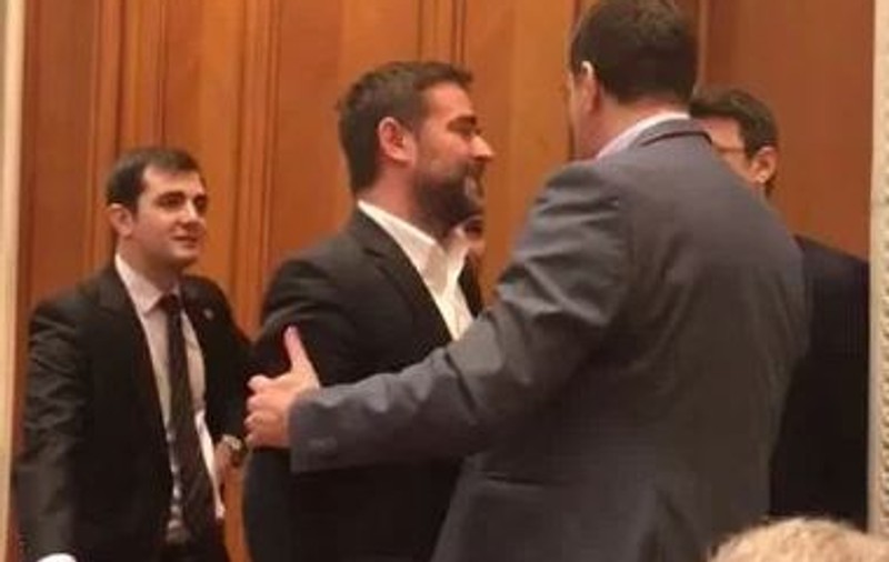 VIDEO / Încăierare în Parlament! Deputatul PSD Liviu Pleșoianu, la un pas de bătaie cu deputatul USR Ionuț Moșteanu