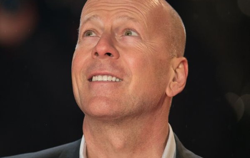 Bruce Willis, numit "ignorant, incoerent şi tâmpit". Cine a făcut aceste afirmaţii