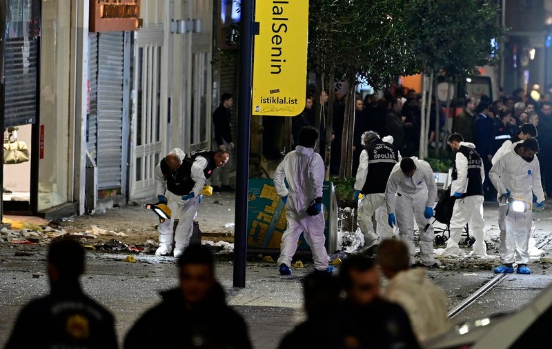 Explozia din centrul Istanbulului, considerată atac terorist. Sunt 6 morți, iar bilanțul răniților a urcat la 81. O femeie, principalul suspect