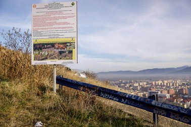 Locul în care stă Costică este arie naturală protejată, frecventată de animale sălbatice