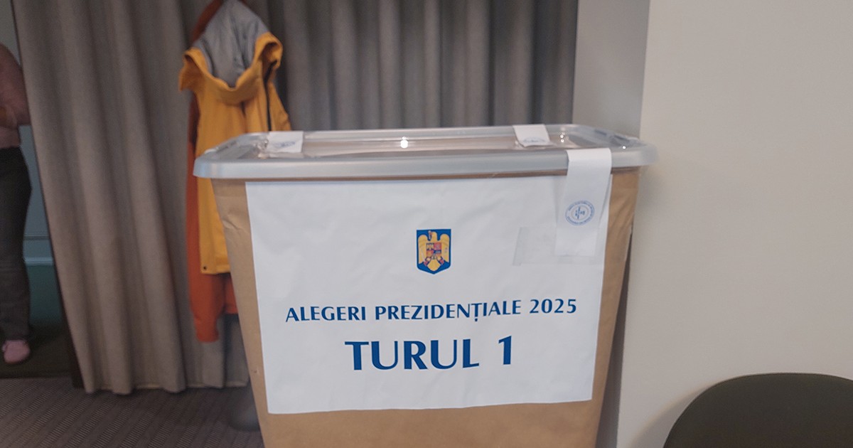 O urna pe care scrie alegeri prezidentiale 2025