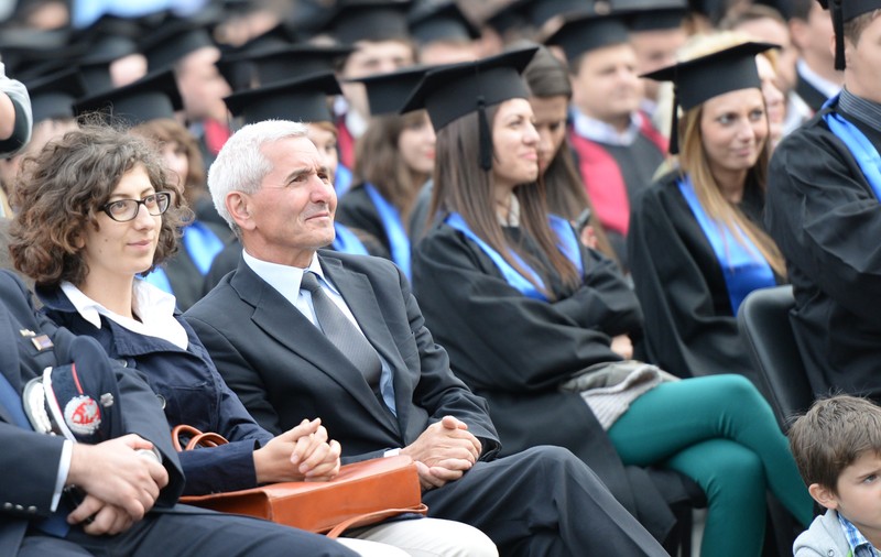 Directorul Universității din Sibiu l-a băgat în comisia de disciplină pe angajatul care i-a făcut public fluturașul de salariu. Ce venituri are Vasile Moțoc