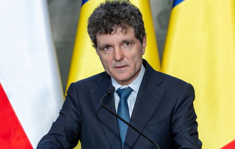 Ce mesaj le transmite Nicușor Dan oamenilor care l-au votat și care se plâng de deciziile lui pe Facebook: „Consider că eu am dreptate și duc România în direcția bună”