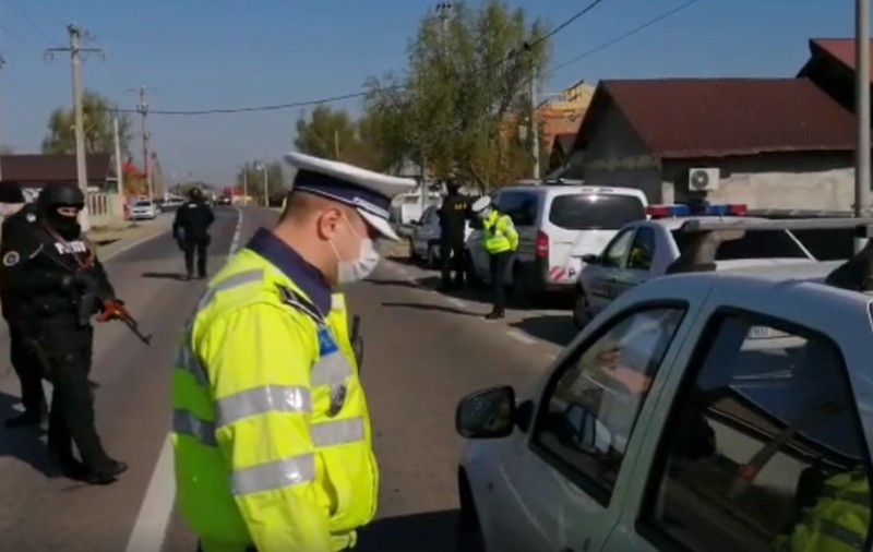 Locuitorii din Țăndărei, păziți cu Armata. 800 de oameni întorși din străinătate nu respectă izolarea
