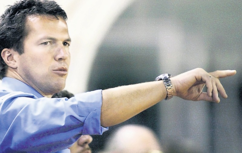 Doi antrenori germani, în calcule pentru Dinamo. Pleacă și Mutu alături de Contra la națională?