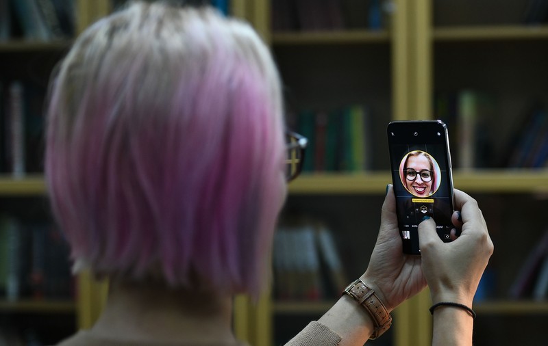 Selfie-uri fatale. 70 de tineri din România au murit pentru o poză în ultimii 6 ani. Cum explică psihologii fenomenul