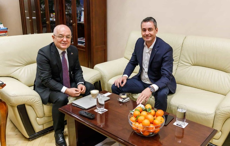 Clujeanul care a plătit 9.000 de lei să discute 15 minute cu primarul Emil Boc