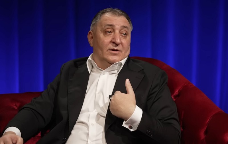Vali Vijelie face bani și din imobiliare. A pierdut numărul apartamentelor pe care le are: „Îmi permit la ora actuală tot ce vreau”