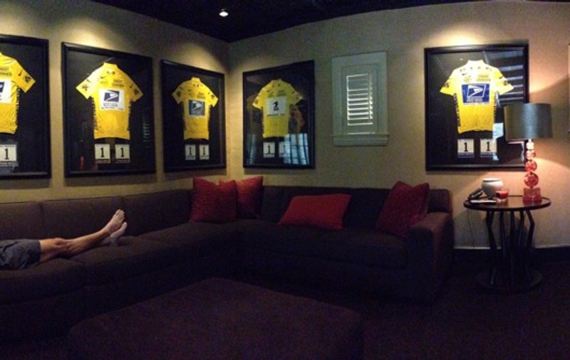 CE AROGANŢĂ! Lance Armstrong a postat o imagine SCANDALOASĂ pe contul său de Twitter