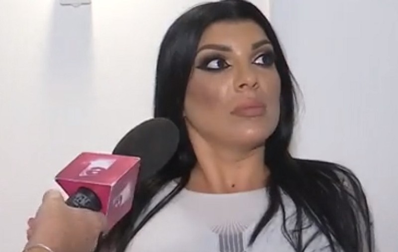 Andreea Tonciu se lasă pe mâna medicului estetician. Bruneta renunță la silicoane și se transformă total