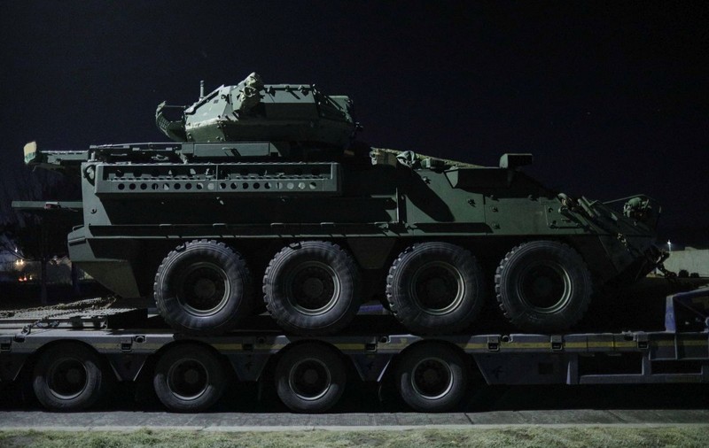 Primele convoaie militare americane au ajuns la baza Mihail Kogălniceanu. 1.000 de militari americani vor ajunge aici
