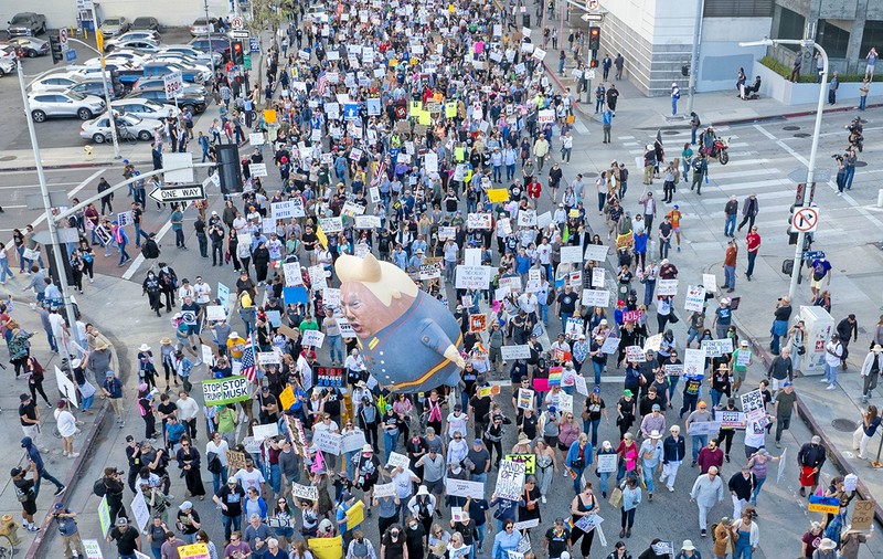America fără etaje, fără creier și fără inimă