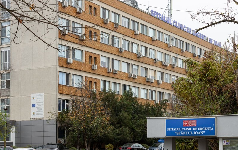 Nouă cadre medicale de la secția Urgențe a Spitalului Sf. Ioan, depistate pozitiv cu COVID-19 vineri dimineață