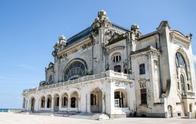 Investigație la Cazinoul Constanța, după biletul deținuților politic găsit în ziduri. IICCMER încearcă reconstituirea biografiilor oamenilor care au trudit acolo