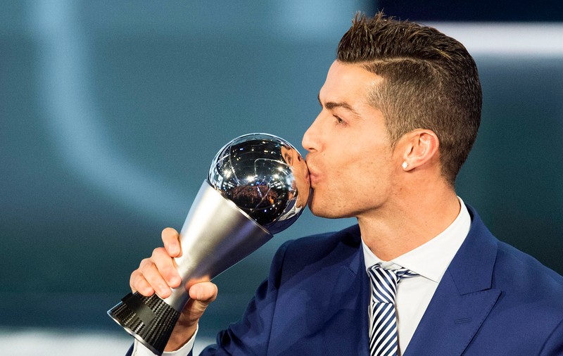 Gala ”The Best FIFA Football Awards 2016” . Cristiano Ronaldo a luat premiul cel mare și a râs de rivalii de la Barcelona | GALERIE FOTO