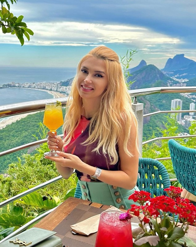 Andreea Bălan, despre cum se împarte între carieră și viața de mamă a două fete: „Nu am avut timp să le iau de la grădiniță. Bunica ține casa”
